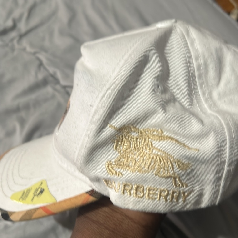 Only been worn 2times not really asking for a big price for it - Picture 2 of 6
